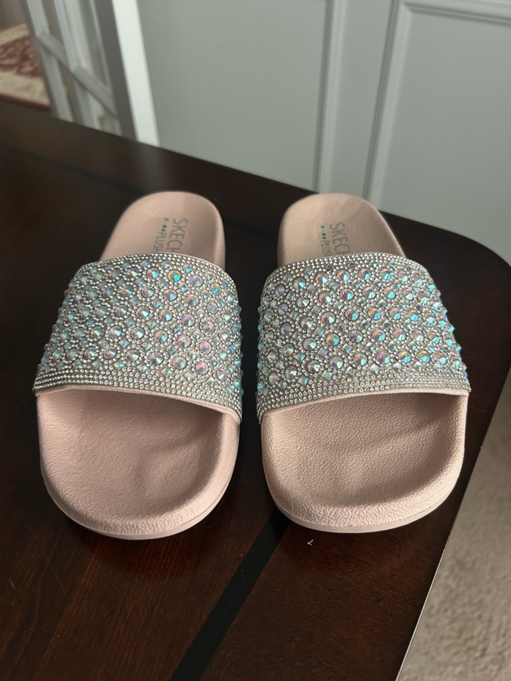 Skechers Plush Foam Pink (blush) Slide Sandals with Rhinestones.  New, size 7.